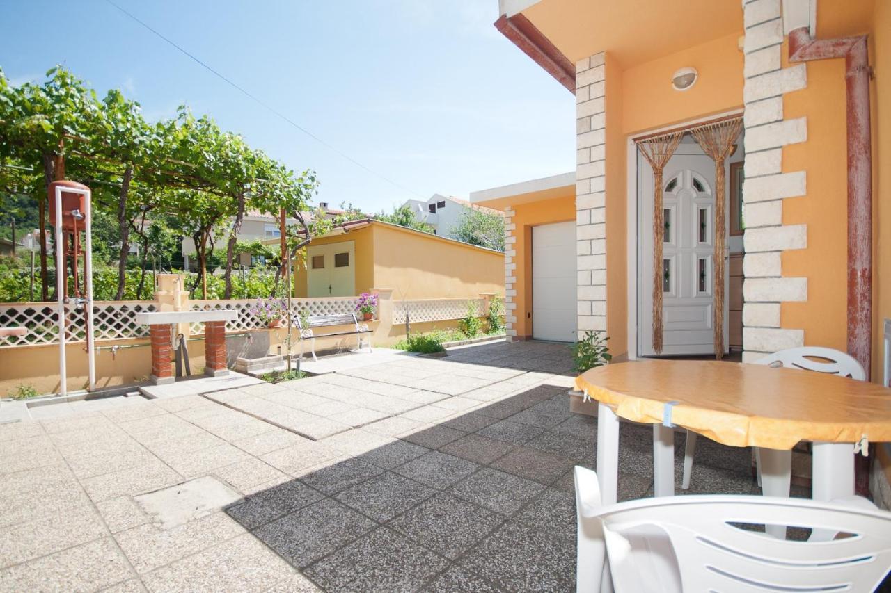Apartment Anica Baska  Ngoại thất bức ảnh