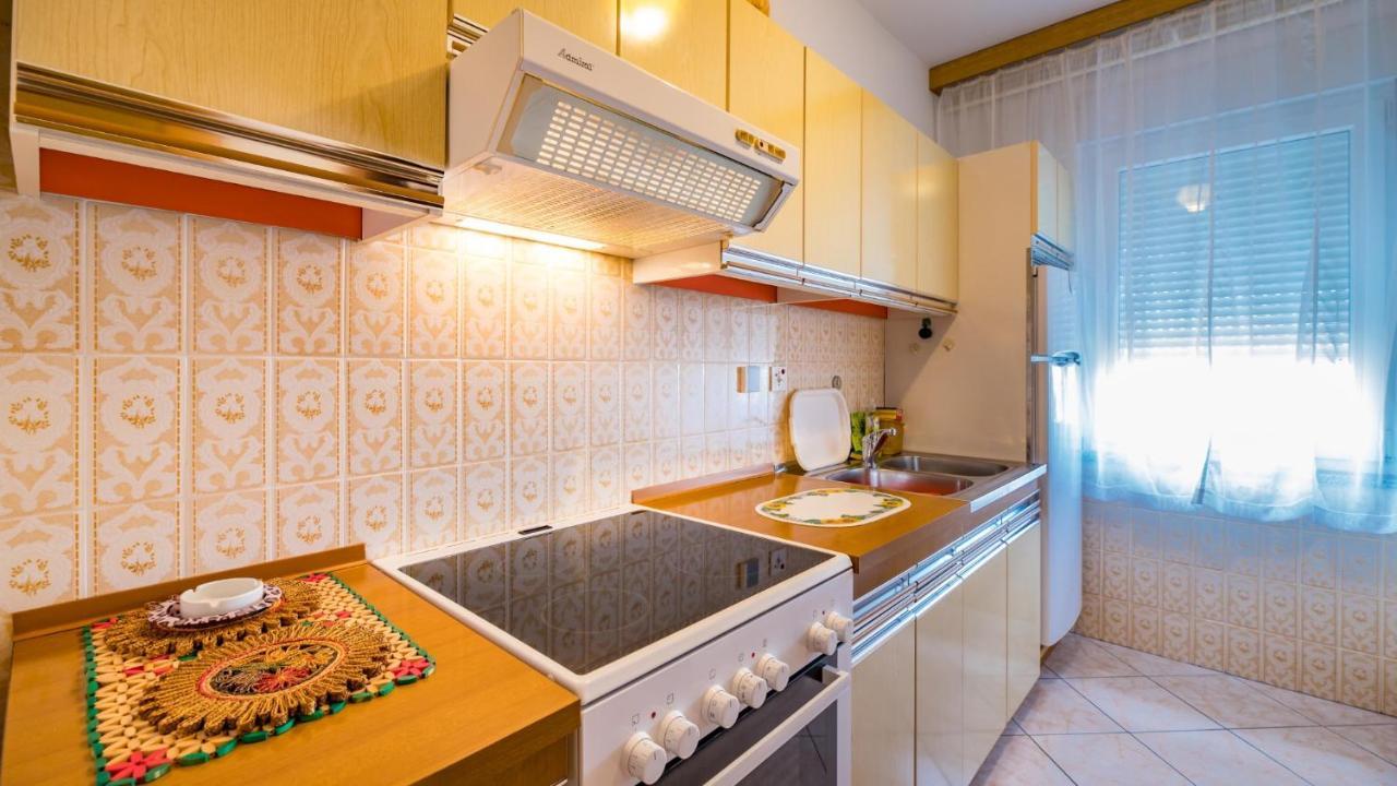 Apartment Anica Baska  Ngoại thất bức ảnh